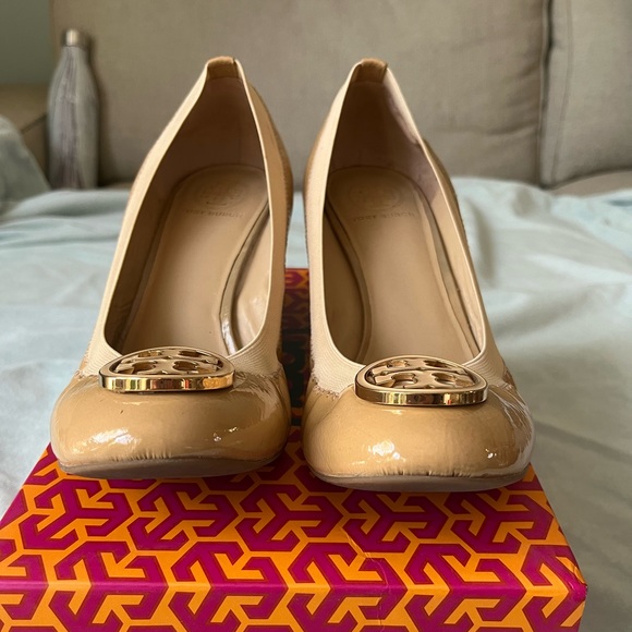Tory Burch, Caroline Wedge in Camille pink. Gently used in original box. - Picture 3 of 7